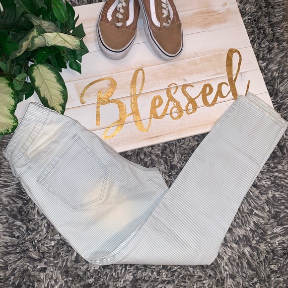 PacSun Denim - PacSun Bullhead Denim Open Knee Light-wash Jeans